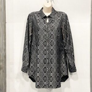 Foxcroft Womens Sz 8 Wrinkle Free Silver Gray Shimmer‎ Aztec Jacquard Shacket